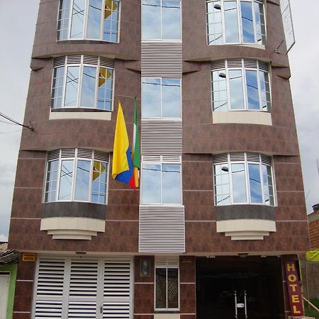 Hotel Emperatriz Armenia  Dış mekan fotoğraf