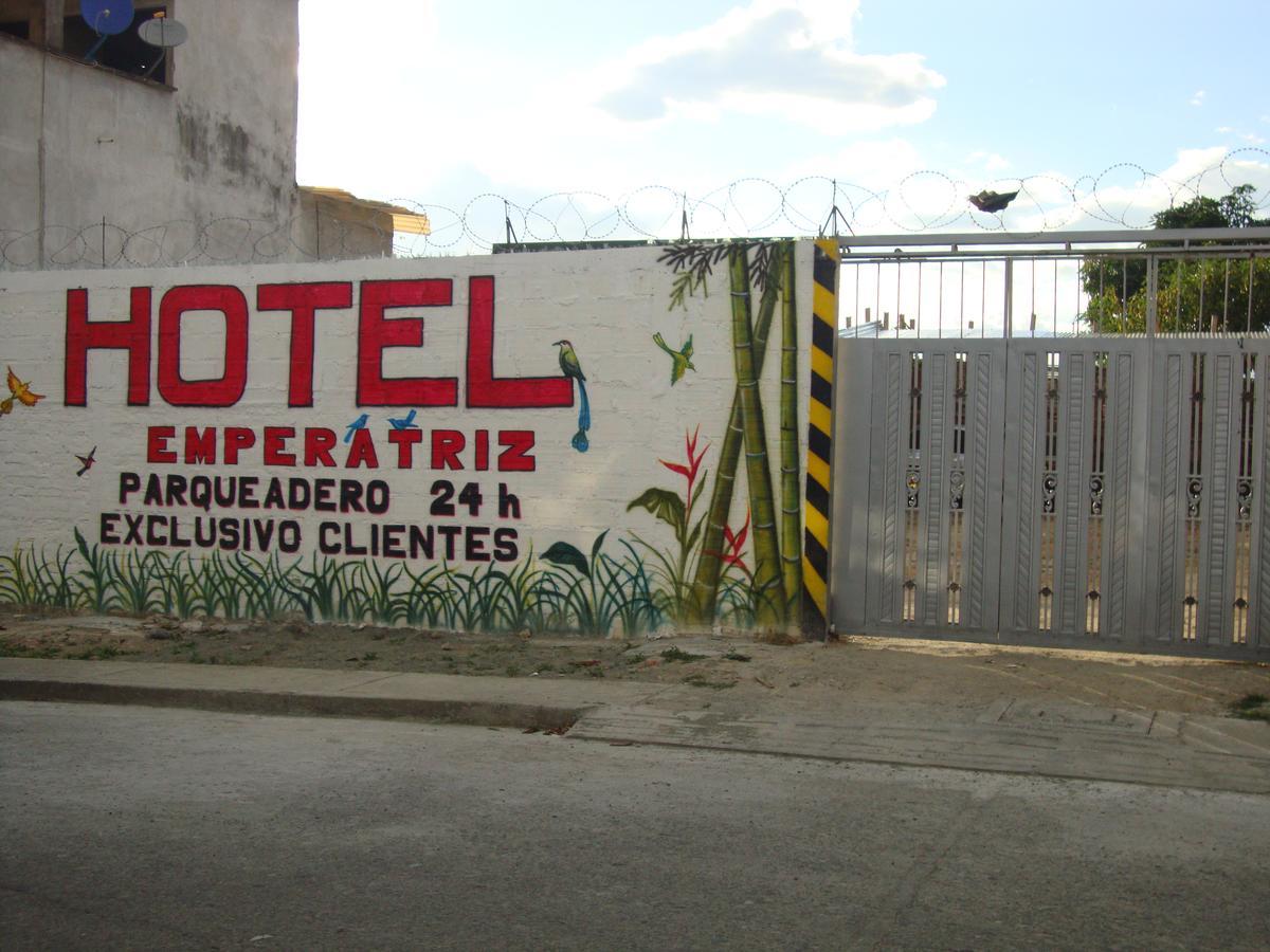 Hotel Emperatriz Armenia  Dış mekan fotoğraf
