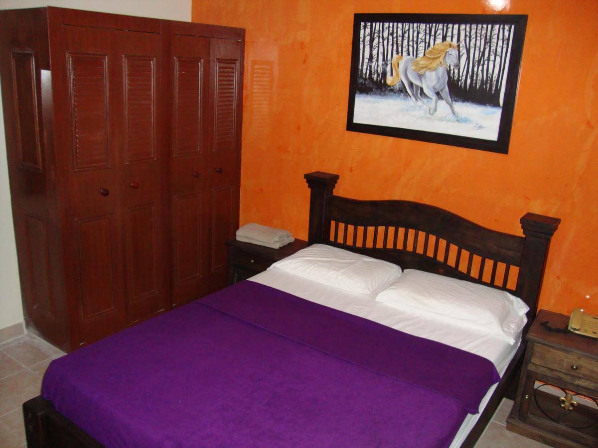 Hotel Emperatriz Armenia  Dış mekan fotoğraf