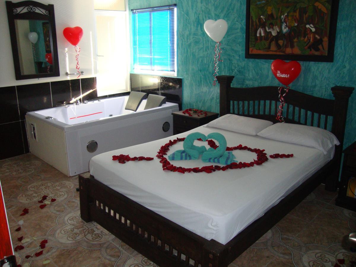 Hotel Emperatriz Armenia  Dış mekan fotoğraf