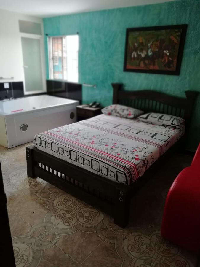 Hotel Emperatriz Armenia  Dış mekan fotoğraf
