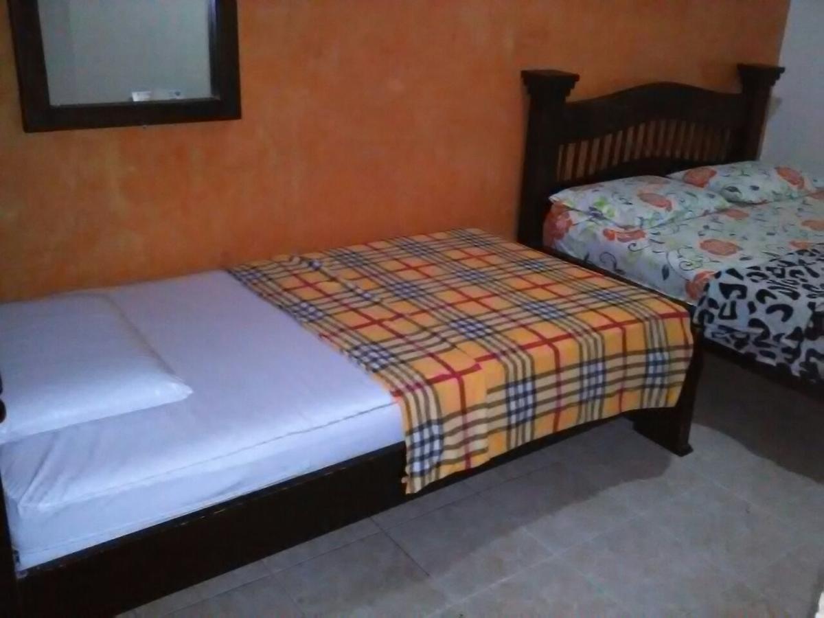 Hotel Emperatriz Armenia  Dış mekan fotoğraf