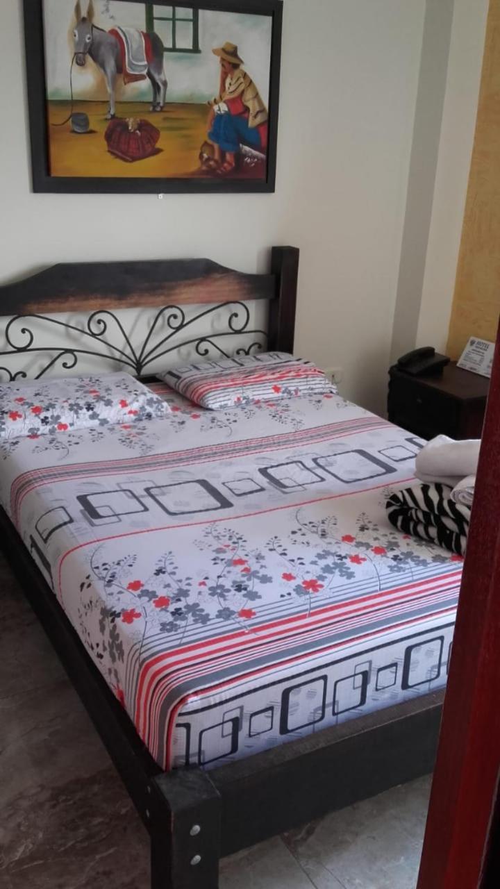 Hotel Emperatriz Armenia  Dış mekan fotoğraf