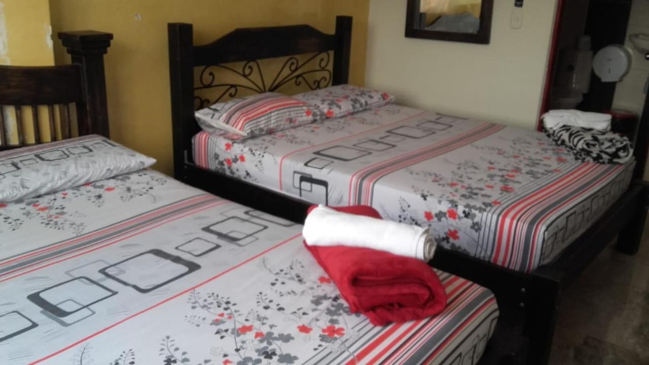 Hotel Emperatriz Armenia  Dış mekan fotoğraf